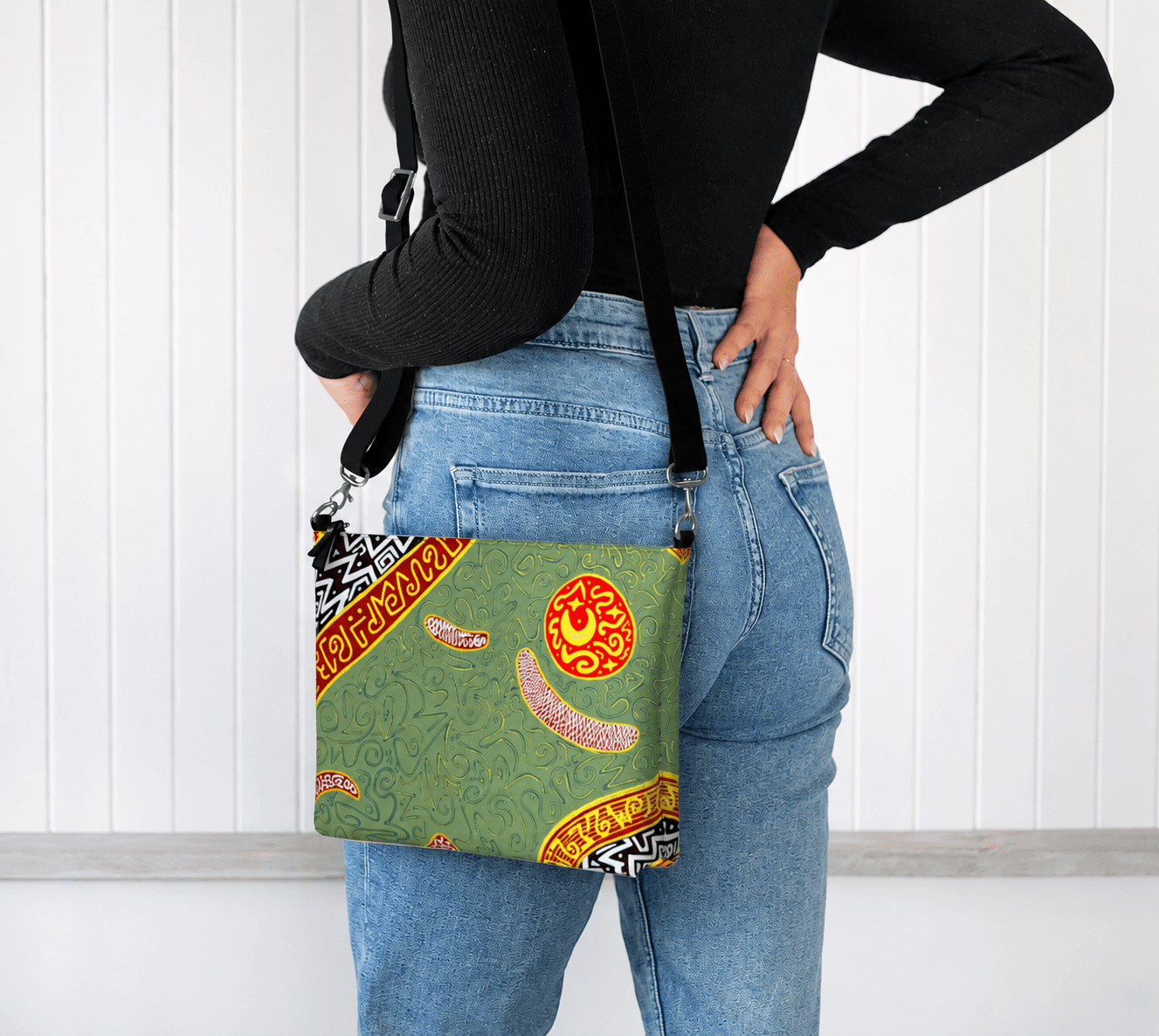 Empire Within Crossbody Purse | VESSELA LUMINA