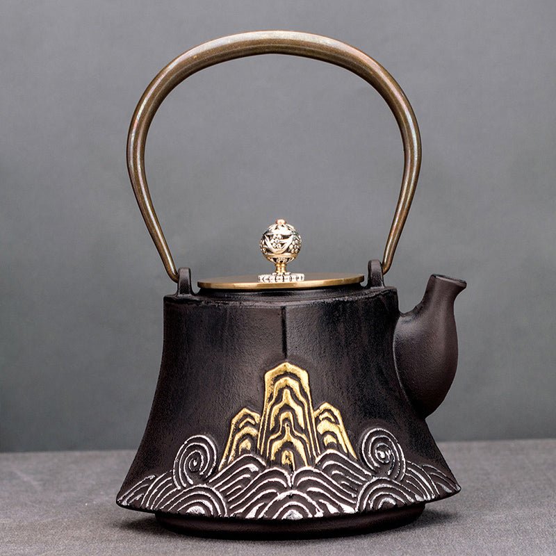 Handcrafted Japanese Ceremonial Tea Pot | VESSELA LUMINA